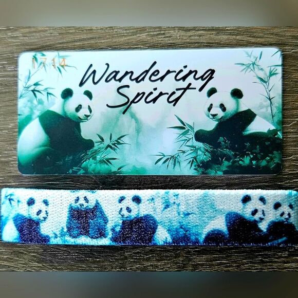 ZOX "WANDERING SPIRIT" #1714 GREEN OMBRE PANDA BEAR COLLECTIBLE WRISTBAND - Picture 1 of 4